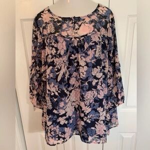 Lane Bryant Plus Size 26/28 Women’s Top